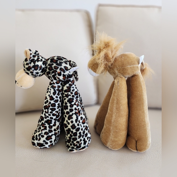 Vintage Its All Greek to Me Stuffed Lion and Leopard toy Zoo Animals - Picture 2 of 5